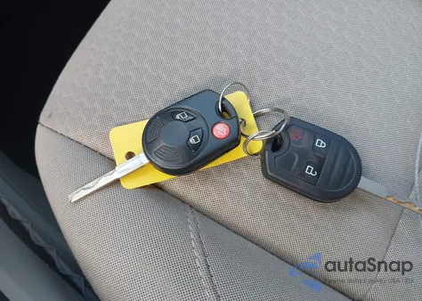 2017 Ford Escape Se from USA, damaged, VIN 1FMCU9GD2HUC35370